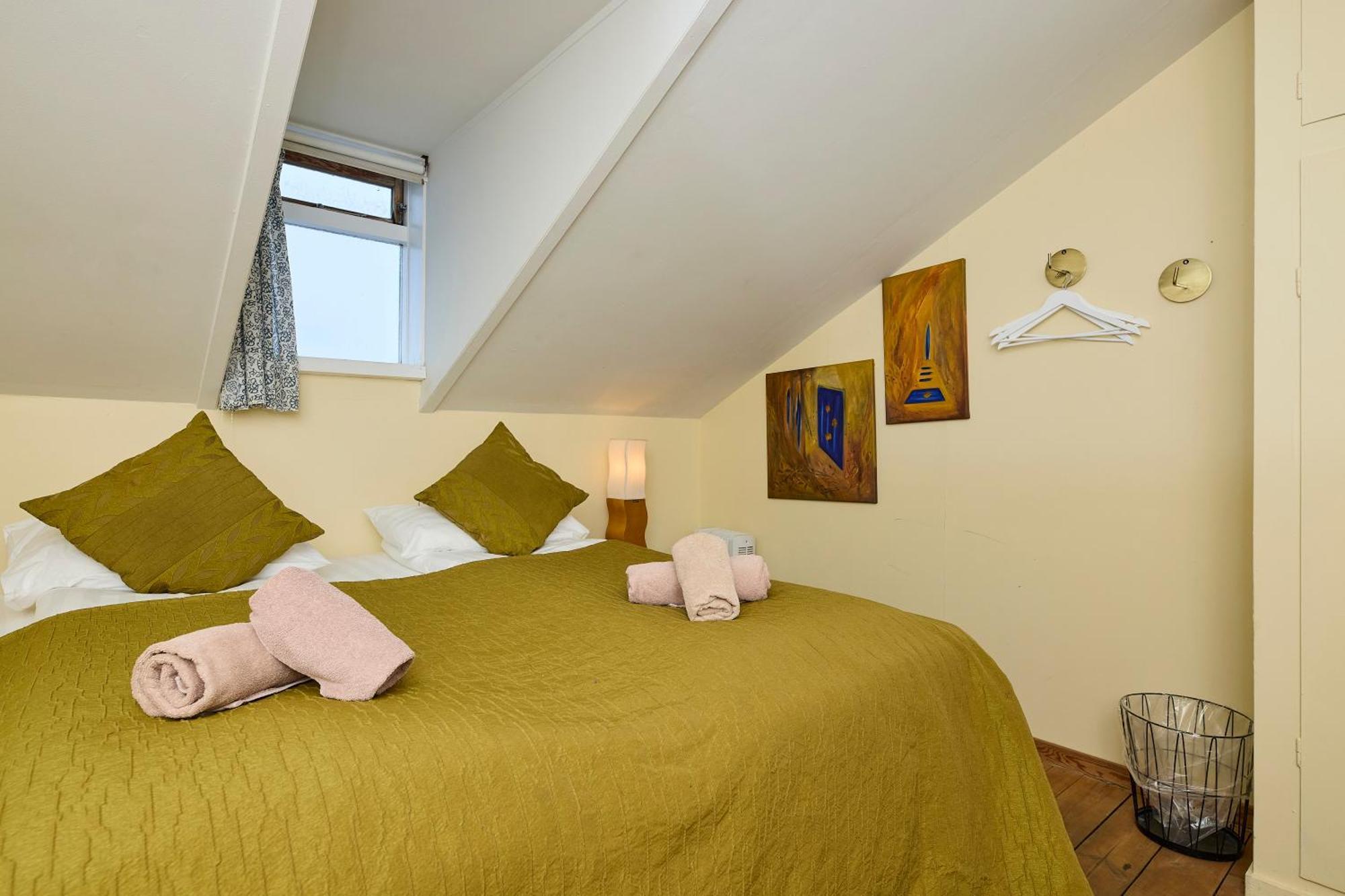 Englendingavik Homestay Borgarnes Buitenkant foto