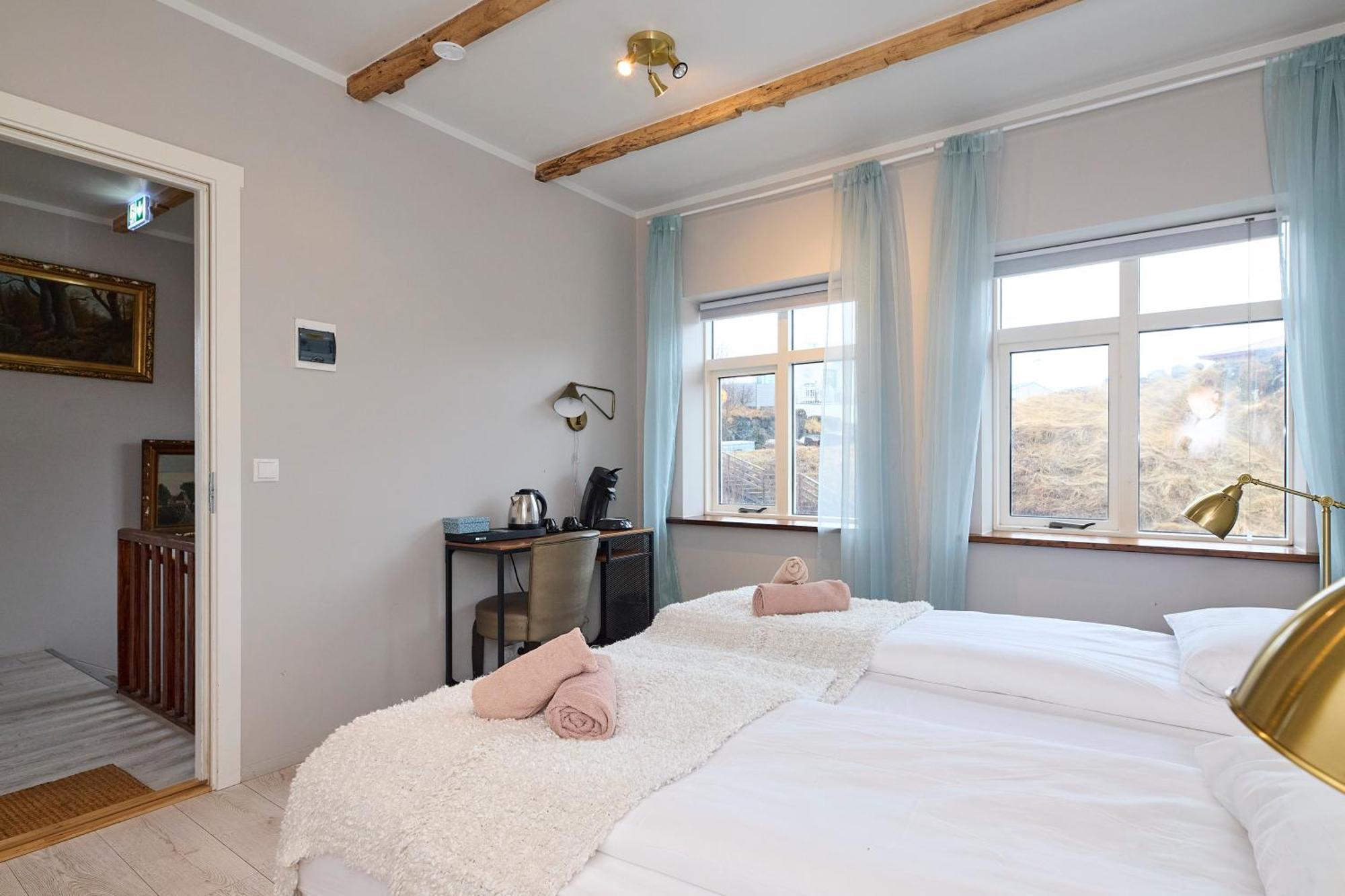 Englendingavik Homestay Borgarnes Buitenkant foto